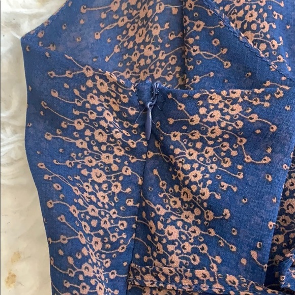 Cecico sheer v-neck ruffled blouse tank top - Picture 5 of 7